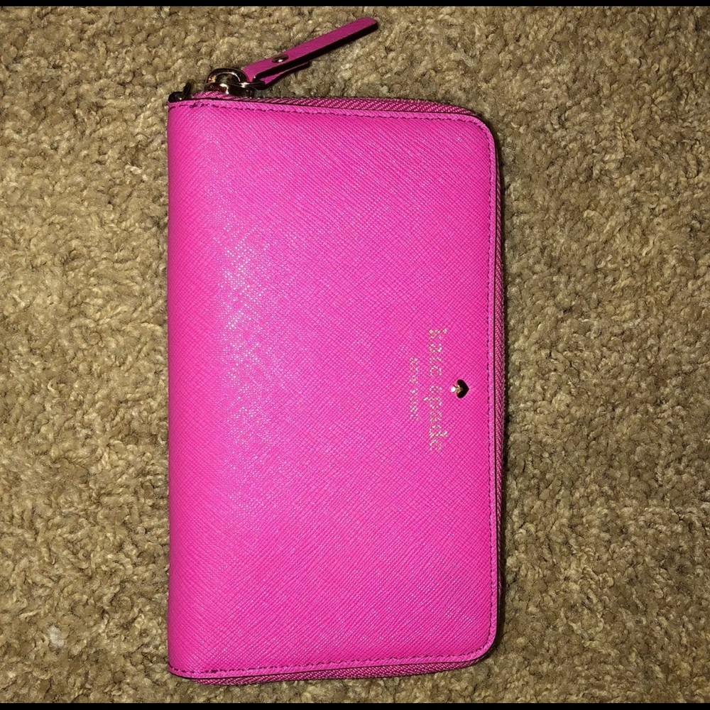 Kate spade travel size wallet